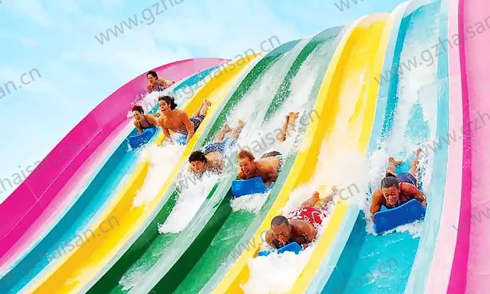 河南信阳南湾海岛风暴水上乐园鸟竞赛水滑道