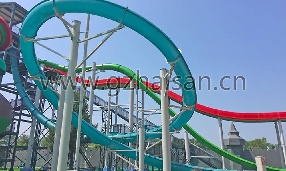惊险刺激的大回环滑道