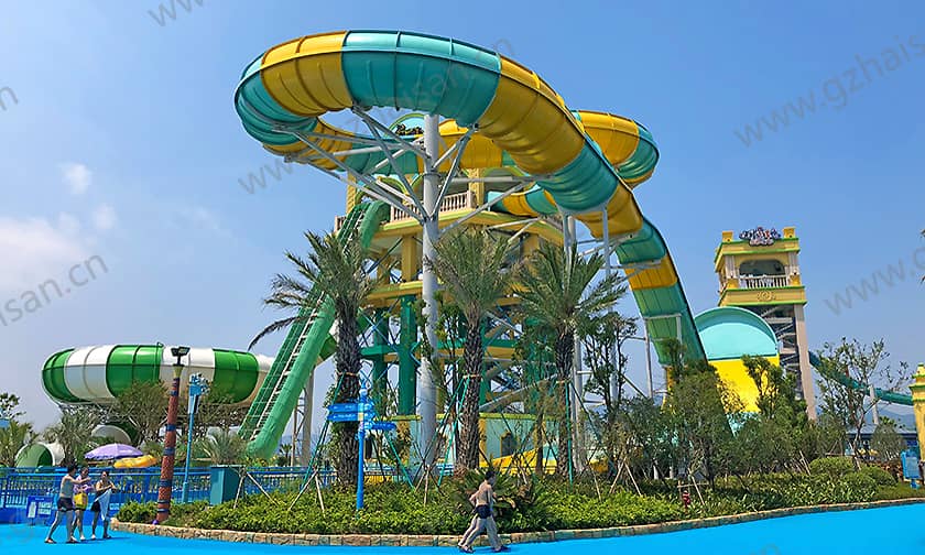 浙江宁波大目湾阿拉的海水上乐园冲天回旋&巨兽碗