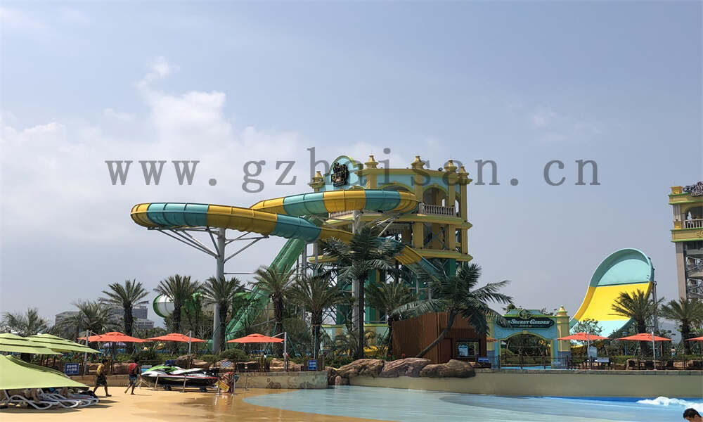 水上乐园的滑梯叫什么名字